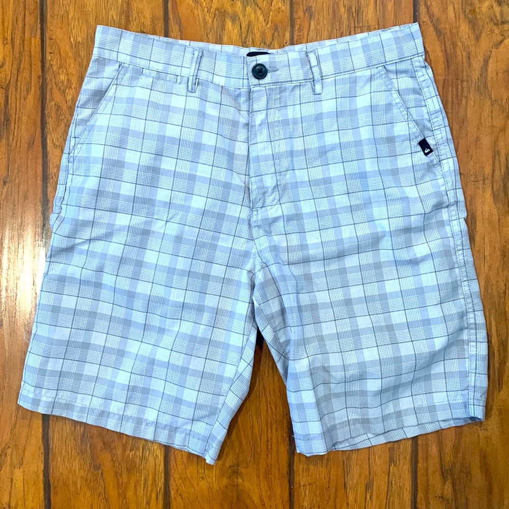 QuikSilver Regular Fit Size 32 Casual Shorts